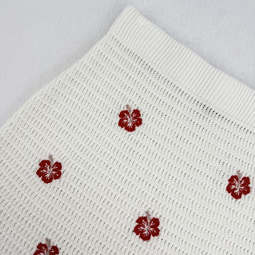 Wild Fable White Crochet Hibiscus Hawaiian Boho Flower Floral Mini Skirt M